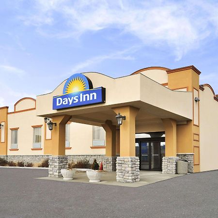 Days Inn By Wyndham Brampton Exterior foto